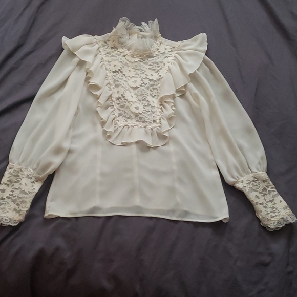 Vintage Victorian style blouse - Picture 2 of 10